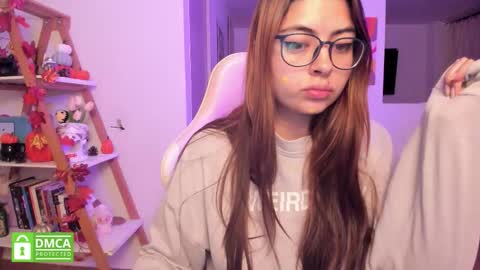 Sarah Ana Banana online show from October 26, 11:33 pm