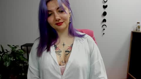 Gabbie online show from February 25, 6:01 pm