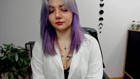 Gabbie online show from January 29, 3:04 pm