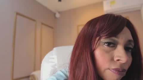 PerlaPreciosa online show from February 3, 3:59 am