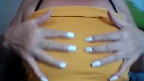 perlita070822 online show from June 13, 5:05 am