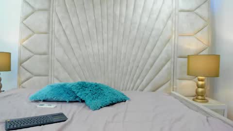 persefone_d online show from October 17, 1:47 pm