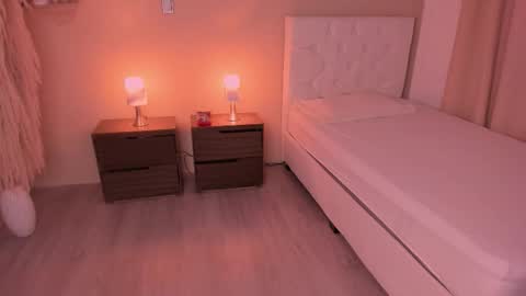 Marie online show from March 27, 11:00 am