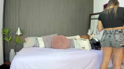 Lizza online show from March 17, 12:31 pm