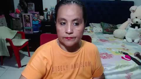Snapshot of pervert_mommy_x chatting on February 3, 9:19 am SAMY online show from February 3, 9:19 am