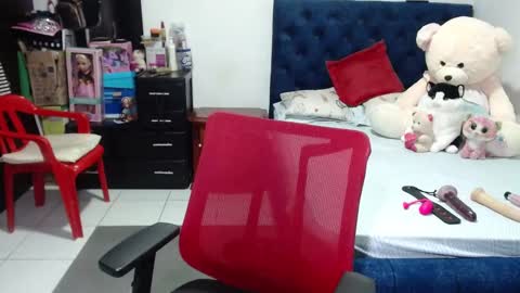 Snapshot of pervert_mommy_x chatting on March 5, 9:49 am SAMY online show from March 5, 9:49 am