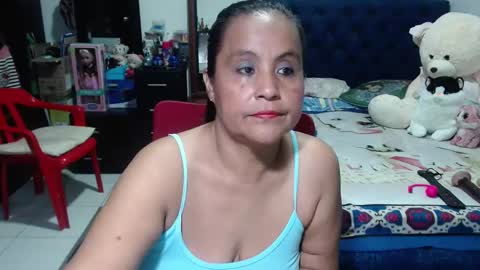 Snapshot of pervert_mommy_x chatting on January 9, 10:52 am SAMY online show from January 9, 10:52 am