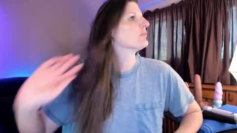 Kelly online show from September 15, 6:04 pm