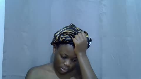 petite_melan online show from September 29, 2:00 pm