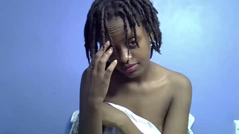 petite_star2 online show from February 20, 6:19 am