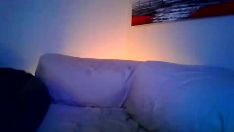 petite treat  online show from January 16, 12:23 pm