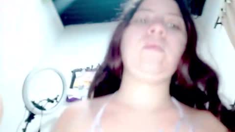 Snapshot of petiteivoryqueen chatting on September 13, 11:29 am danna online show from September 13, 11:29 am