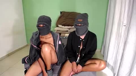 petitesammy online show from October 31, 5:09 am