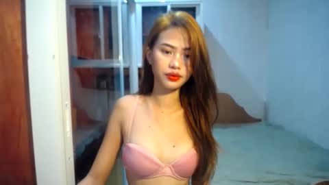 petitesquirtgirlxxx online show from September 20, 4:33 am