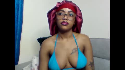 Arielle online show from February 4, 4:54 pm