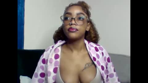 Arielle online show from February 10, 2:47 am