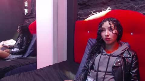 Moon  online show from October 24, 1:29 pm