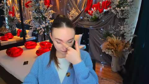 Emelie online show from February 16, 10:21 am