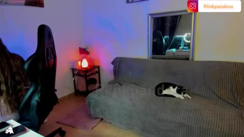 PiinkPandora online show from November 14, 3:23 pm