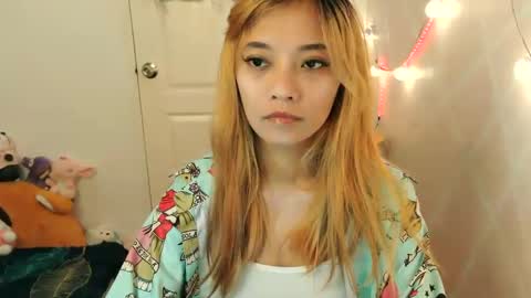 Snapshot of pinay_beauty14 chatting on January 12, 11:26 pm pinay beauty14 online show from January 12, 11:26 pm