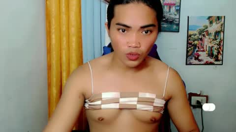 Snapshot of pinay_cristine chatting on January 27, 5:14 am pinay_cristine online show from January 27, 5:14 am