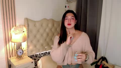Snapshot of pinay_ivy chatting on January 19, 6:00 pm Ivy Morningstar online show from January 19, 6:00 pm