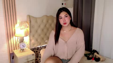 Snapshot of pinay_ivy chatting on January 22, 6:52 pm Ivy Morningstar online show from January 22, 6:52 pm
