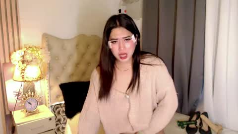 Snapshot of pinay_ivy chatting on March 5, 5:18 am Ivy Morningstar online show from March 5, 5:18 am