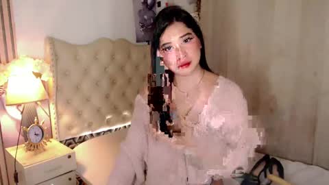 Snapshot of pinay_ivy chatting on December 11, 2:33 pm Ivy Morningstar online show from December 11, 2:33 pm