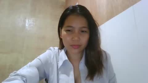 Mona Pinay online show from March 17, 10:08 am