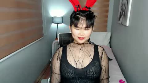 Lyn the Lesbian online show from January 12, 12:23 pm