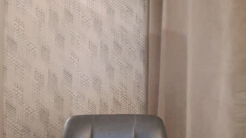 Snapshot of pineapple__mood chatting on January 26, 7:20 pm online show from January 26, 7:20 pm