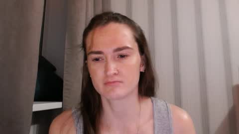 Snapshot of pineapple__mood chatting on September 11, 7:03 pm online show from September 11, 7:03 pm