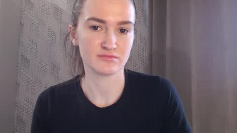 Snapshot of pineapple__mood chatting on January 26, 9:19 am online show from January 26, 9:19 am