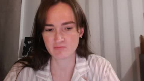 Snapshot of pineapple__mood chatting on September 20, 5:33 pm online show from September 20, 5:33 pm