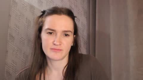Snapshot of pineapple__mood chatting on February 4, 6:17 pm online show from February 4, 6:17 pm