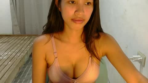 pink_bubbles011 online show from May 23, 6:34 am