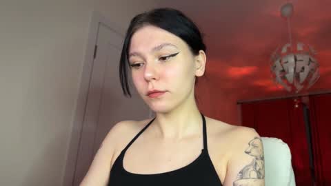 Snapshot of pinkdollylovv chatting on February 1, 10:23 pm pinkdollylovv online show from February 1, 10:23 pm