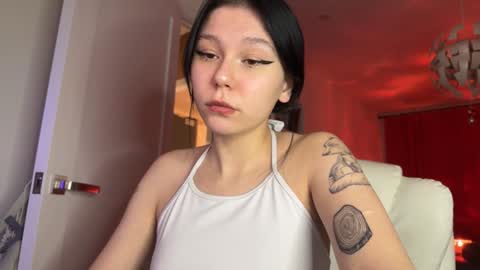 Snapshot of pinkdollylovv chatting on January 19, 10:49 pm pinkdollylovv online show from January 19, 10:49 pm