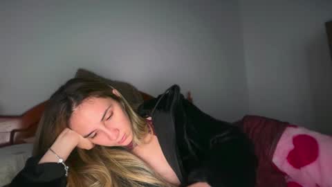 Pinkilola online show from May 16, 1:43 pm