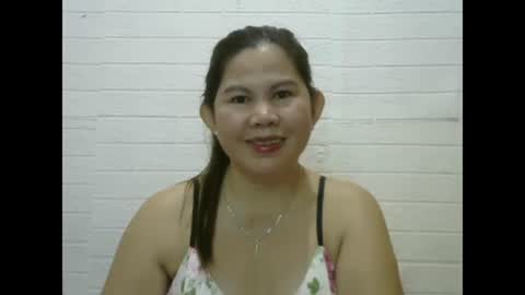 Snapshot of pinkishpusiemom18 chatting on February 22, 8:07 am pinkishpusiemom18 online show from February 22, 8:07 am
