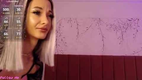 Pinky online show from March 20, 7:52 pm