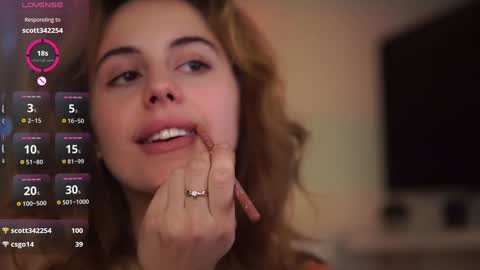 Snapshot of plump_bums chatting on January 5, 4:36 am Ari online show from January 5, 4:36 am