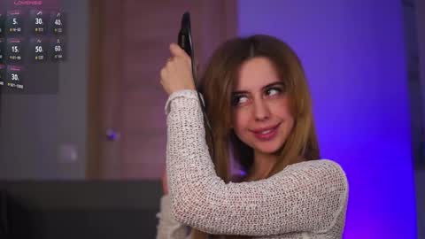 Snapshot of plump_bums chatting on September 26, 5:38 am Ari online show from September 26, 5:38 am