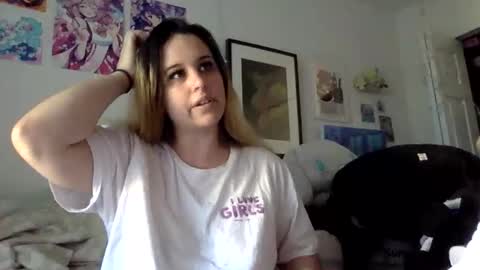 sweet angel baby  online show from April 11, 12:53 pm