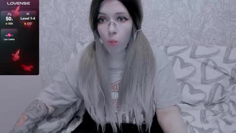 Polly online show from April 18, 7:40 pm