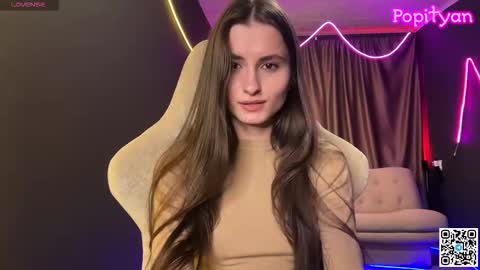 Snapshot of popityan chatting on October 3, 9:14 am Louise see you on December 6 at 2200 UTC3 online show from October 3, 9:14 am