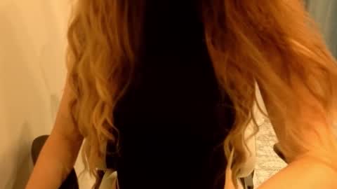 April online show from October 5, 6:35 pm