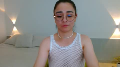 porcelainlux online show from November 17, 3:51 am