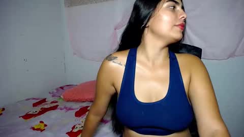 Snapshot of porn_sexy chatting on October 22, 4:17 am NICKKYMARTIN online show from October 22, 4:17 am